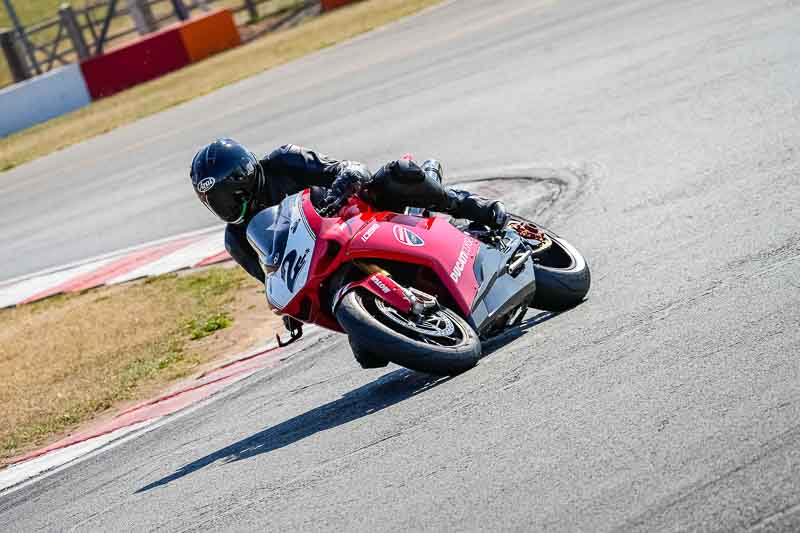 donington no limits trackday;donington park photographs;donington trackday photographs;no limits trackdays;peter wileman photography;trackday digital images;trackday photos